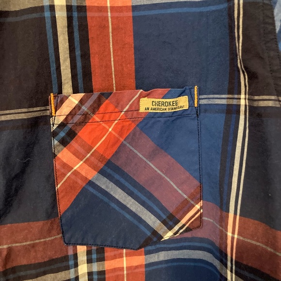 Cherokee checkered short sleeve button up - Picture 2 of 4